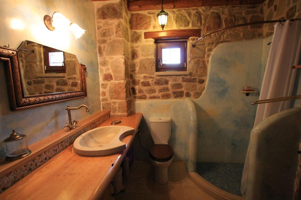 קסרוקמפוס Lithos Traditional Guest Houses מראה חיצוני תמונה