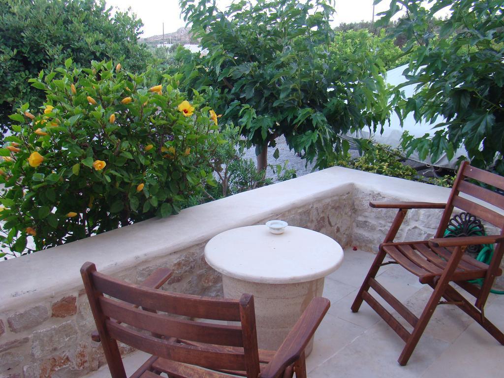 קסרוקמפוס Lithos Traditional Guest Houses מראה חיצוני תמונה